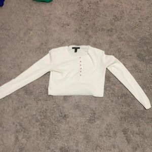 Cute white cropped loose long sleeved shirt🤍🤍🤍